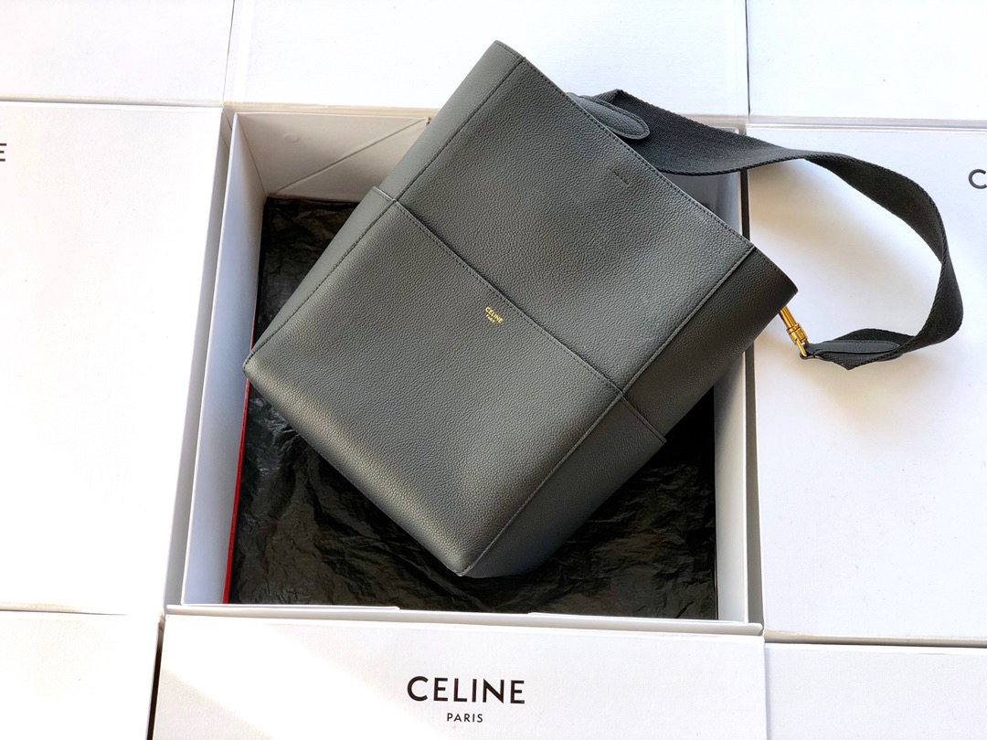 CELINE Sangle Bucket bag in soft grained calfskin e